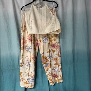 NWT-House of Harlow 1960 Cream Halter Crop Top & pant set
